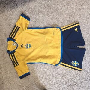 Sweden soccer jersey set uk5-6